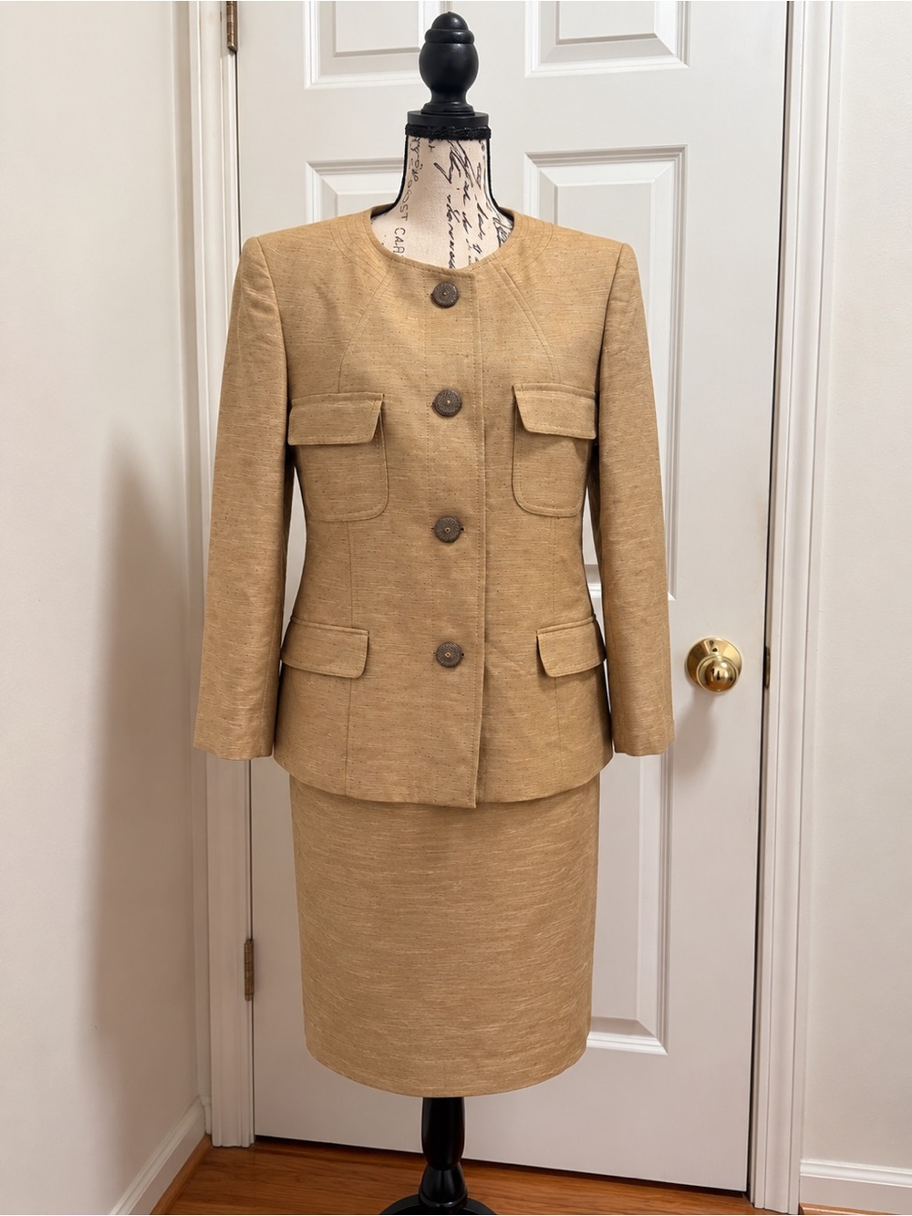 Kasper Classic Women's Two-Piece Jacket & Pencil Skirt in Camel